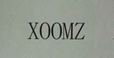 XOOMZ Brand Logo
